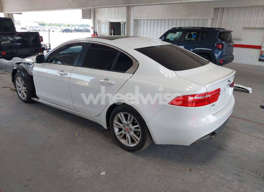 Photo 3 of 2018 Jaguar Xe 25T PREMIUM (VIN SAJAD4FX2JCP23080)