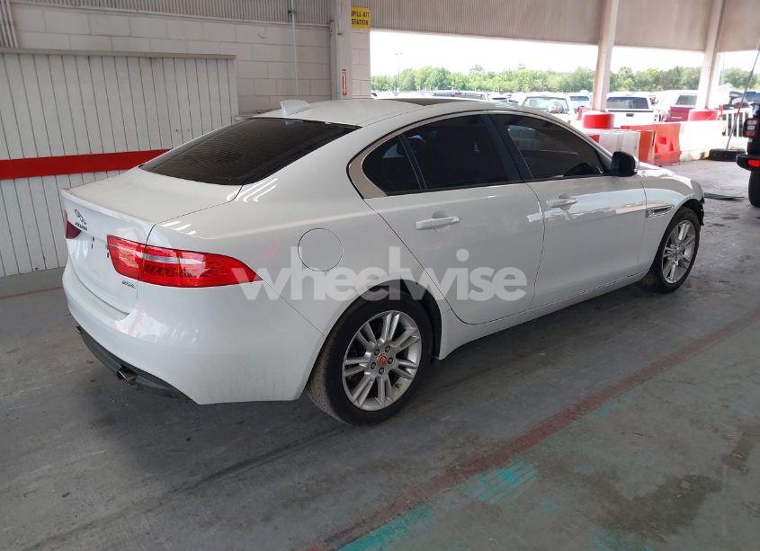 Photo 4 of 2018 Jaguar Xe 25T PREMIUM (VIN SAJAD4FX2JCP23080)