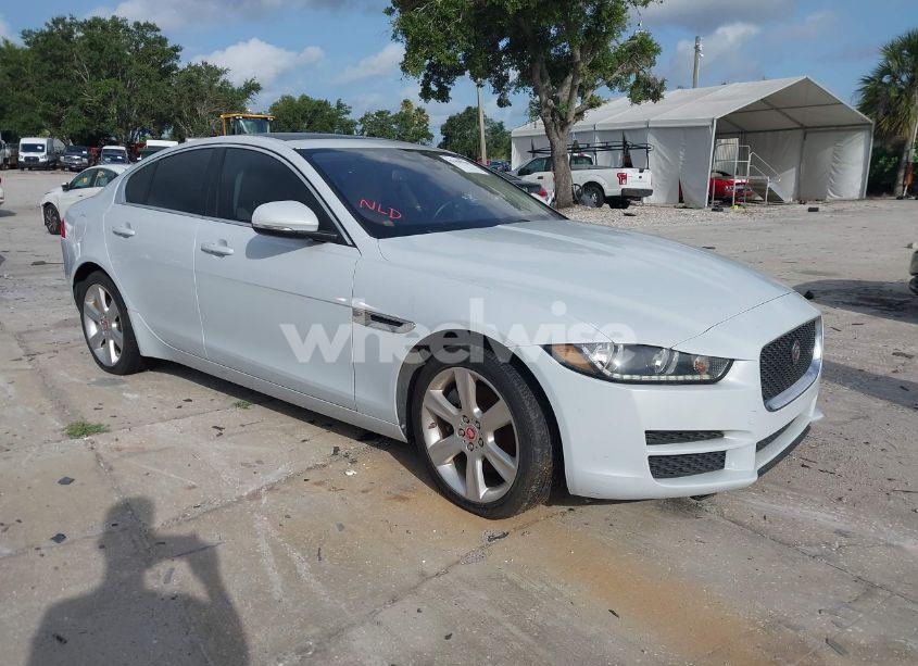 2017 Jaguar Xe 25T PRESTIGE (VIN SAJAE4BG5HA951325) main photo