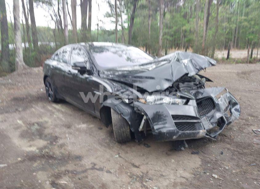 2018 Jaguar Xe 25T PRESTIGE (VIN SAJAK4FX2JCP20203) main photo