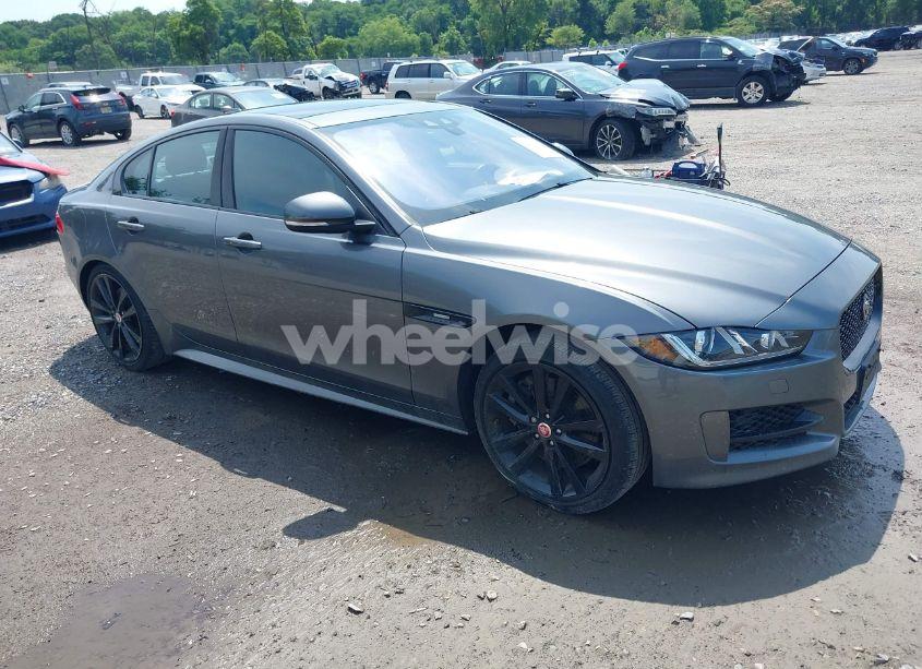 2018 Jaguar Xe 35T R-SPORT (VIN SAJAL4EV8JCP24169) main photo