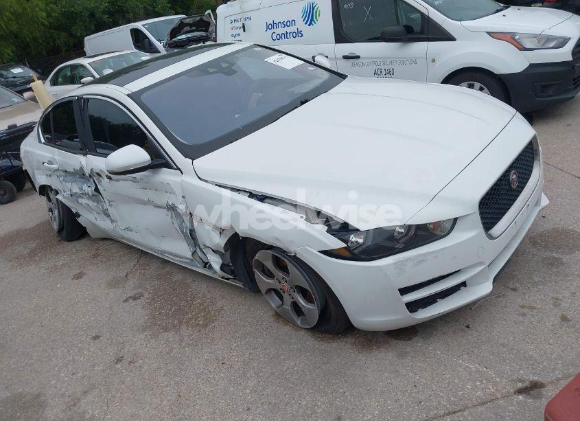 2017 Jaguar Xe 25T (VIN SAJAR4BG6HA978750) main photo