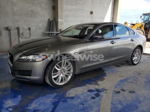 Photo 3 of 2020 JAGUAR XF PRESTIGE (VIN SAJBK4GXXLCY83820)