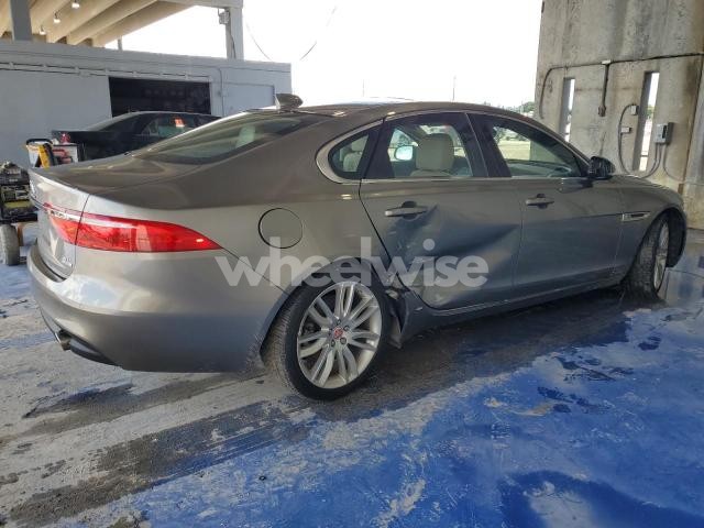 Photo 4 of 2020 JAGUAR XF PRESTIGE (VIN SAJBK4GXXLCY83820)