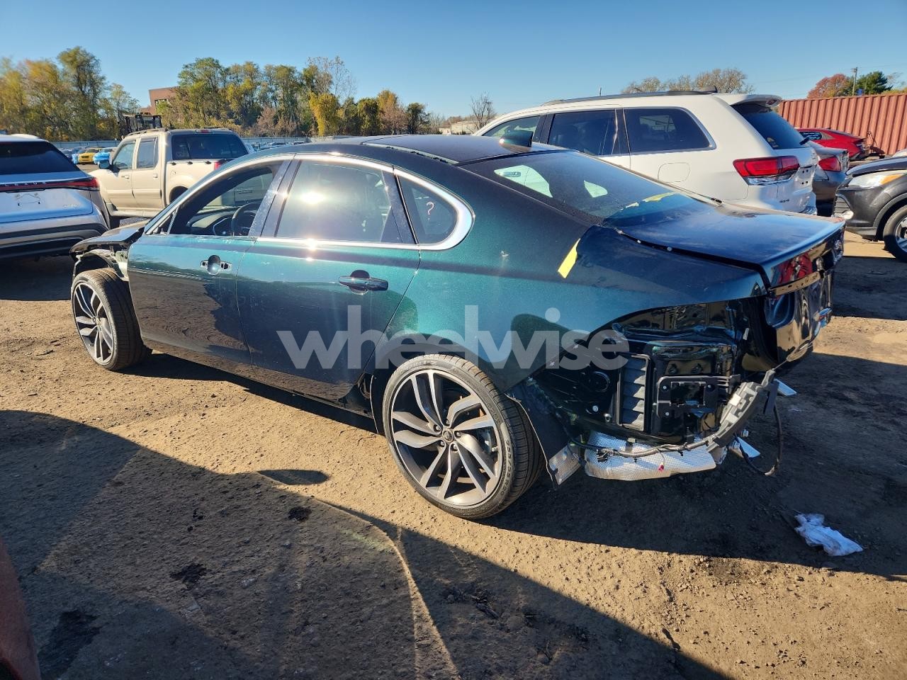 Photo 2 of 2024 JAGUAR XF R-DYNAMIC SE (VIN SAJBL4GX2RCY97412)