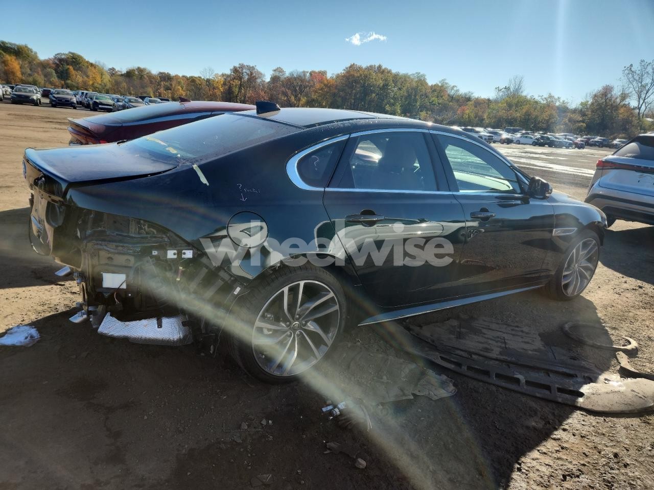 Photo 3 of 2024 JAGUAR XF R-DYNAMIC SE (VIN SAJBL4GX2RCY97412)