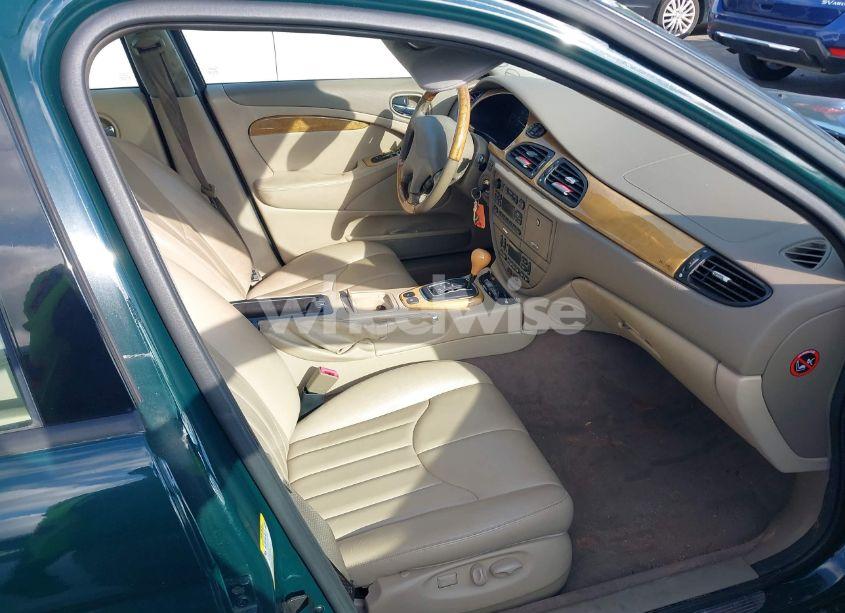 Photo 5 of 2000 Jaguar S-type 4.0L V8 (VIN SAJDA01DXYGL65063)