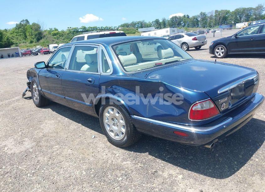 Photo 3 of 2000 Jaguar Xj8 N/A (VIN SAJDA14C6YLF15351)