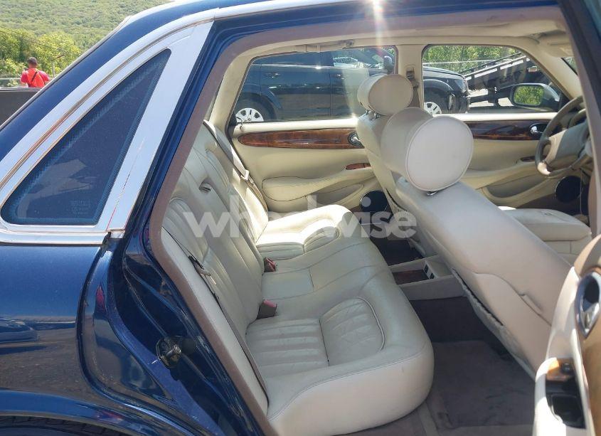 Photo 8 of 2000 Jaguar Xj8 N/A (VIN SAJDA14C6YLF15351)