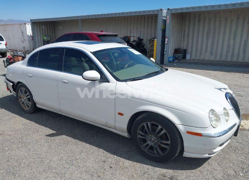 2003 Jaguar S-type 4.2L V8 (VIN SAJEA01U13HM61591) main photo