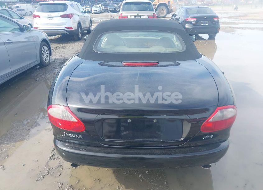 Photo 6 of 1999 Jaguar Xk8 (VIN SAJGX2040XC038590)