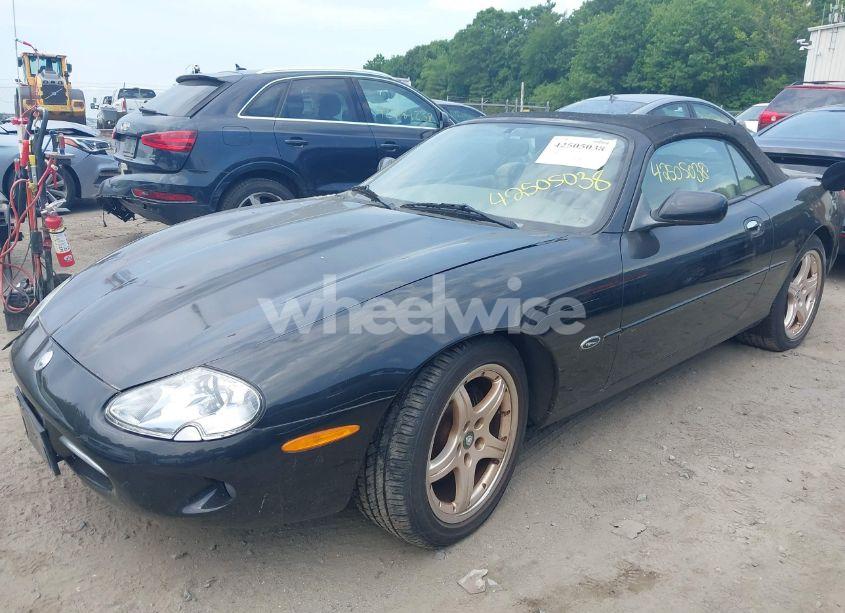 Photo 2 of 1999 Jaguar Xk8 (VIN SAJGX2042XC040972)