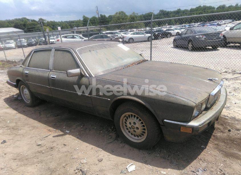 1988 Jaguar Xj6 (VIN SAJHV1648JC540850) main photo