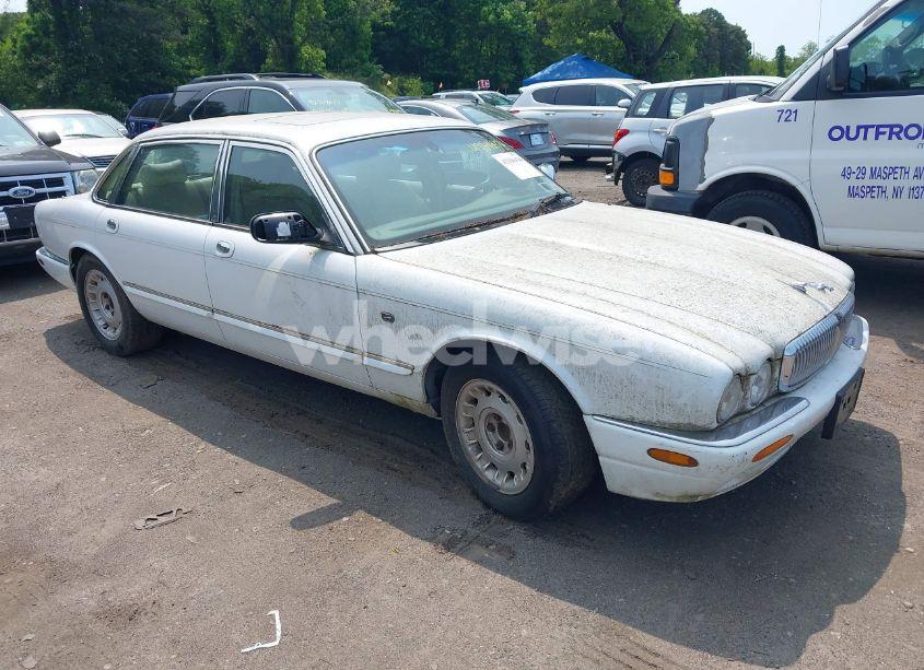 1999 Jaguar Xj8 VANDEN PLAS (VIN SAJKD6045XC875524) main photo