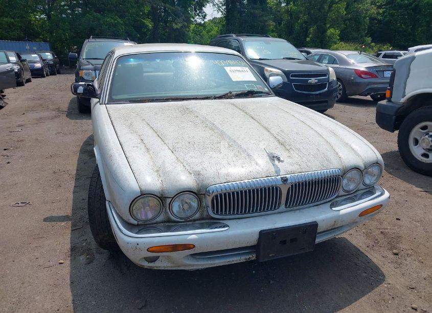 Photo 6 of 1999 Jaguar Xj8 VANDEN PLAS (VIN SAJKD6045XC875524)