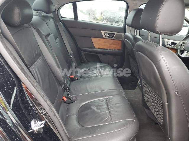 Photo 2 of 2009 JAGUAR XF LUXURY (VIN SAJWA05B59HR15198)