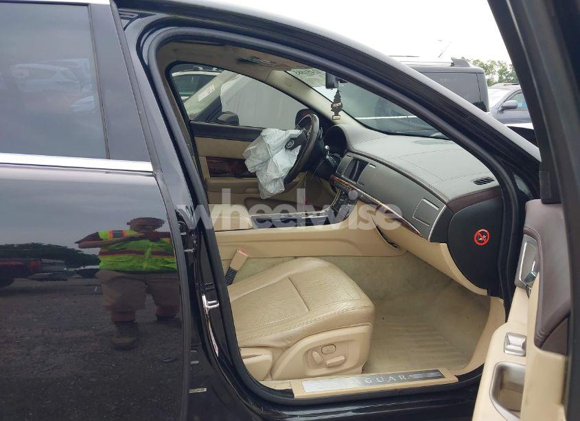 Photo 5 of 2011 Jaguar Xf PREMIUM (VIN SAJWA0GB9BLS18116)