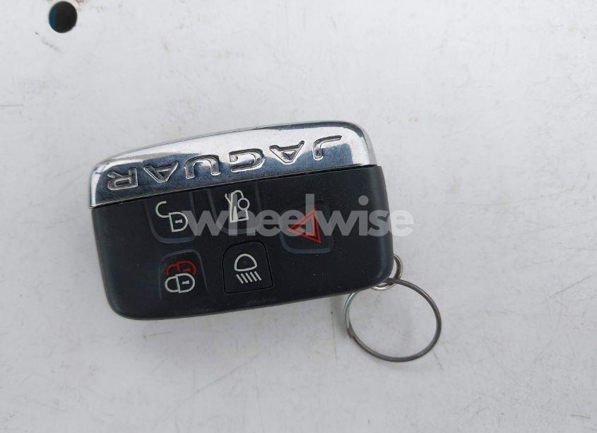 Photo 11 of 2018 Jaguar Xj R-SPORT (VIN SAJWA1C74J8W14026)