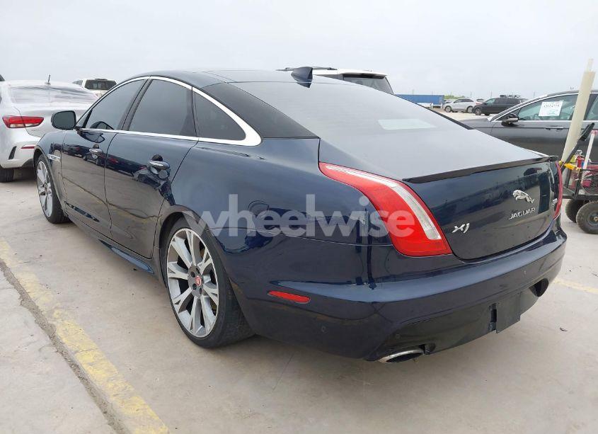 Photo 3 of 2018 Jaguar Xj R-SPORT (VIN SAJWA1C74J8W14026)