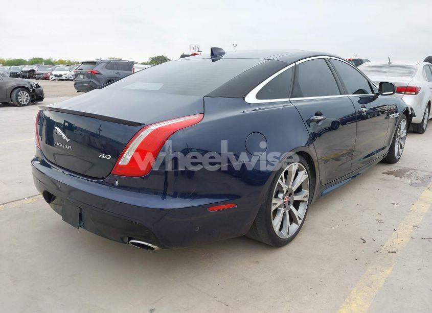 Photo 4 of 2018 Jaguar Xj R-SPORT (VIN SAJWA1C74J8W14026)