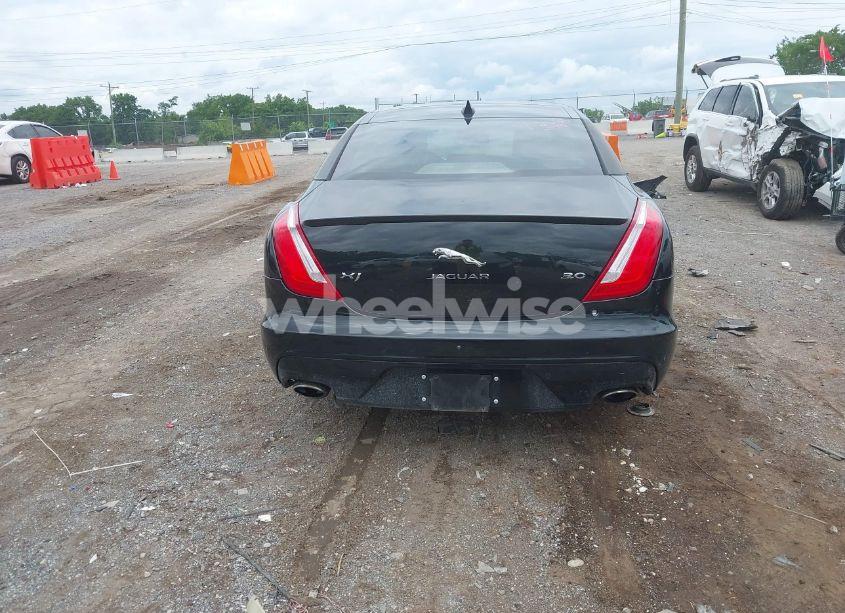 Photo 17 of 2019 Jaguar Xj R-SPORT (VIN SAJWA1C74K8W22094)