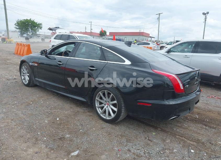 Photo 3 of 2019 Jaguar Xj R-SPORT (VIN SAJWA1C74K8W22094)