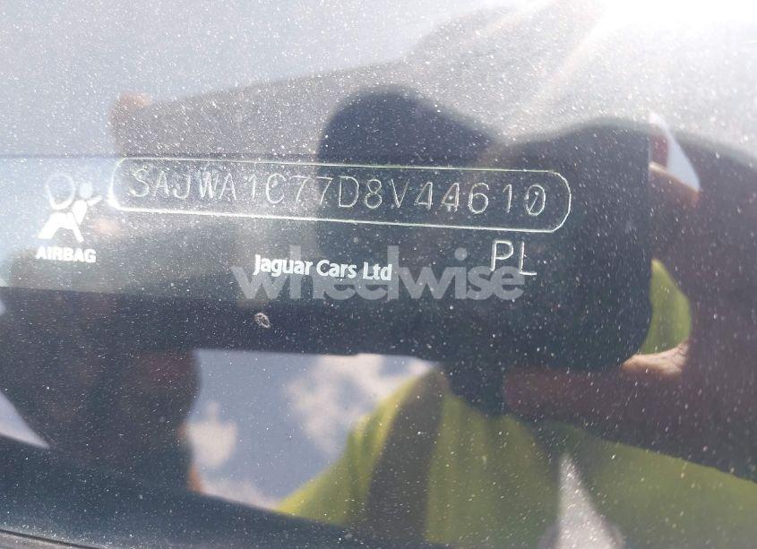 Photo 9 of 2013 Jaguar Xj (VIN SAJWA1C77D8V44610)