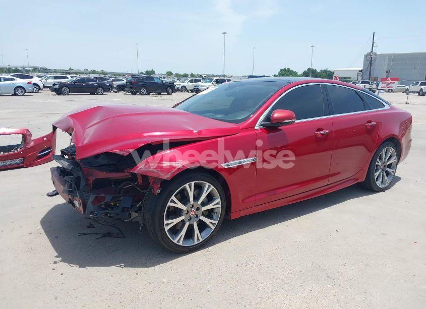 Photo 2 of 2015 Jaguar Xj (VIN SAJWA1CZ6F8V84696)