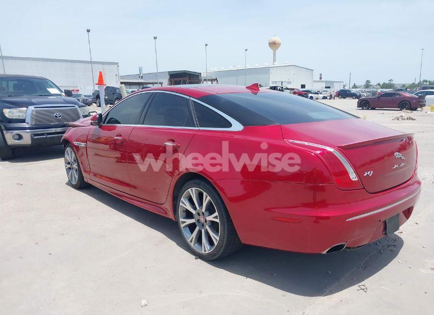 Photo 3 of 2015 Jaguar Xj (VIN SAJWA1CZ6F8V84696)