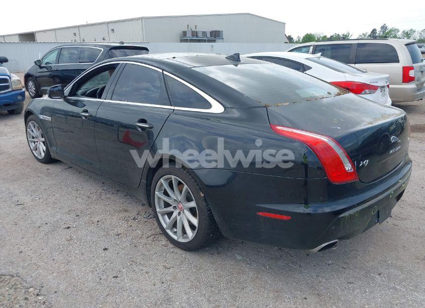 Photo 3 of 2014 Jaguar Xj (VIN SAJWA1CZ9E8V60522)