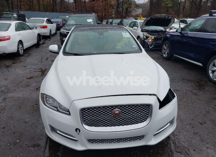 Photo 12 of 2017 Jaguar Xj XJL PORTFOLIO (VIN SAJWA2G73H8W04310)