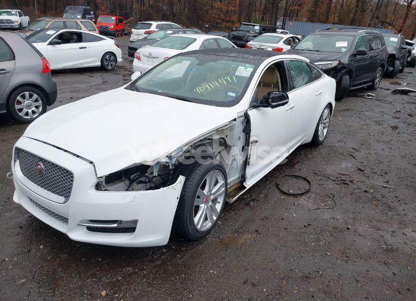 Photo 2 of 2017 Jaguar Xj XJL PORTFOLIO (VIN SAJWA2G73H8W04310)