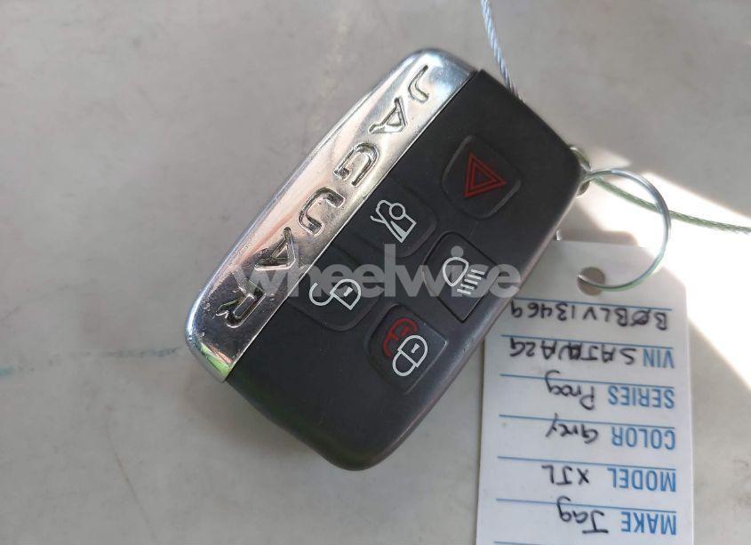 Photo 11 of 2011 Jaguar Xj XJL (VIN SAJWA2GB0BLV13469)