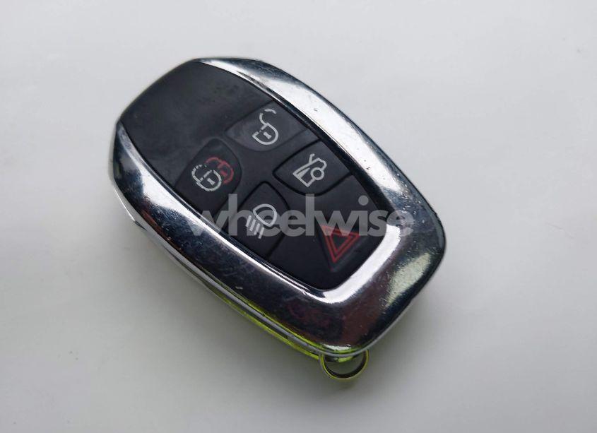 Photo 11 of 2012 Jaguar Xj XJL PORTFOLIO (VIN SAJWA2GB5CLV30883)