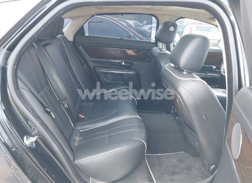 Photo 8 of 2011 Jaguar Xj XJL (VIN SAJWA2GB9BLV09565)