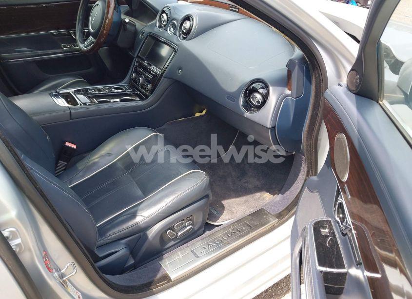 Photo 5 of 2014 Jaguar Xj XJL PORTFOLIO (VIN SAJWA2GZ2E8V74309)