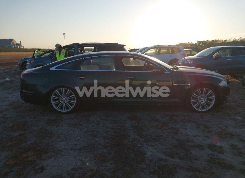 Photo 13 of 2015 Jaguar Xj XJL PORTFOLIO (VIN SAJWA2GZ3F8V85384)