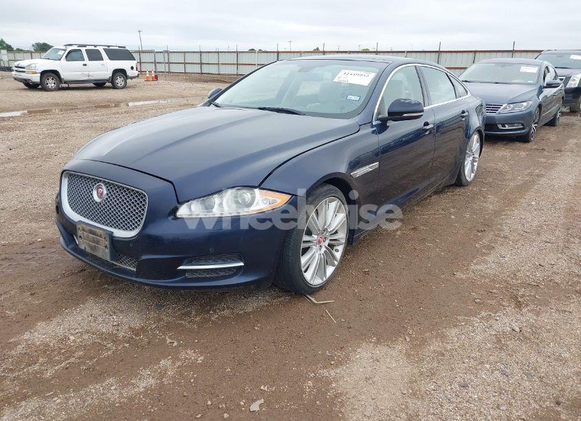 Photo 2 of 2015 Jaguar Xj XJL PORTFOLIO (VIN SAJWA2GZ7F8V90474)
