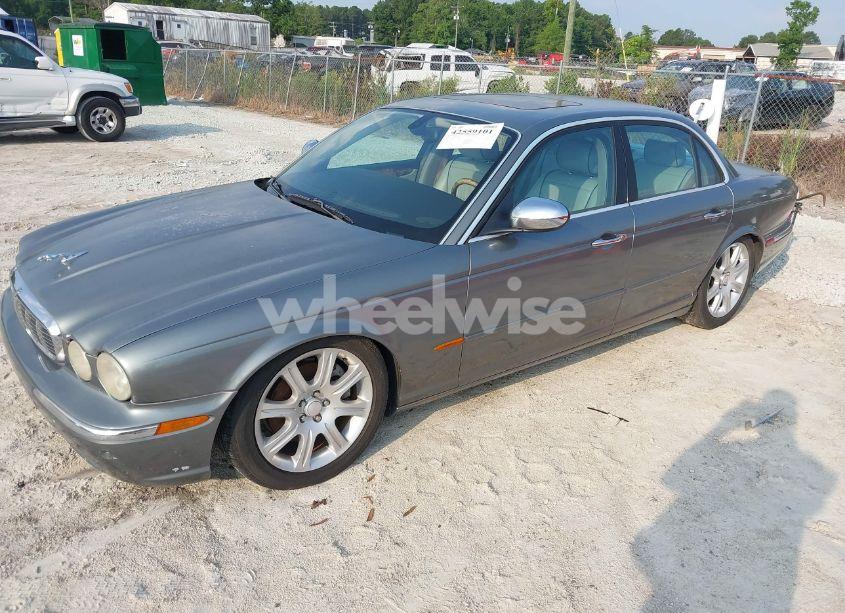 Photo 2 of 2004 Jaguar Xj VANDEN PLAS (VIN SAJWA74C84SG20467)