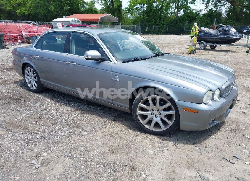 2008 Jaguar Xj XJ8 L (VIN SAJWA79B58SH23223) main photo