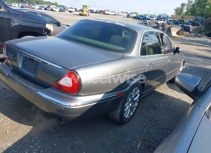 Photo 4 of 2005 Jaguar Xj XJ8 L (VIN SAJWA79C35SG49482)