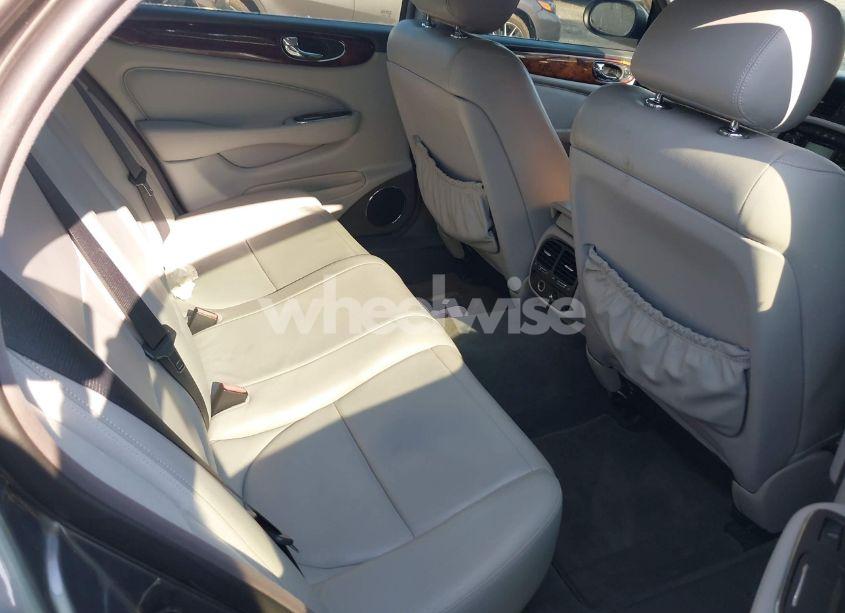 Photo 8 of 2005 Jaguar Xj XJ8 L (VIN SAJWA79C35SG49482)