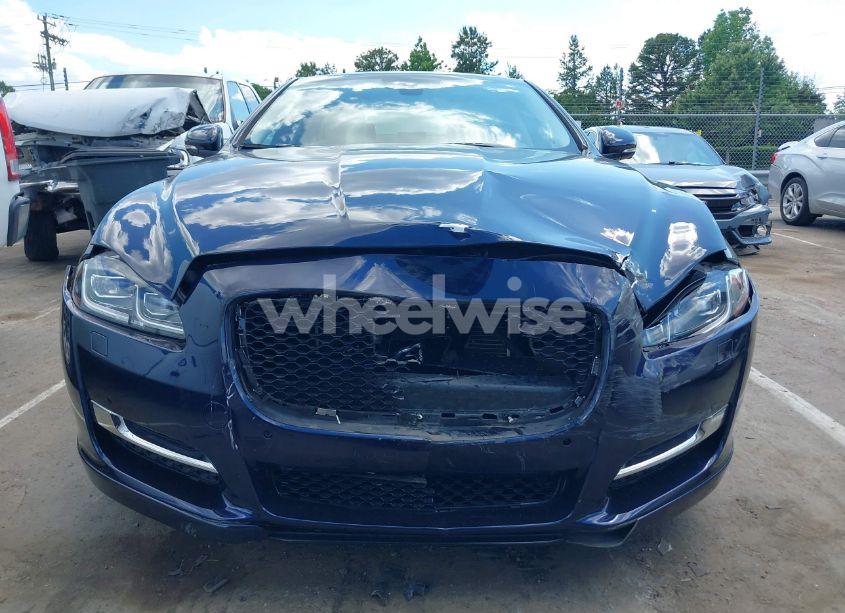Photo 12 of 2019 Jaguar Xj R-SPORT (VIN SAJWJ1CD0K8W20865)