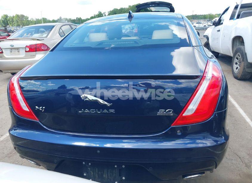 Photo 16 of 2019 Jaguar Xj R-SPORT (VIN SAJWJ1CD0K8W20865)