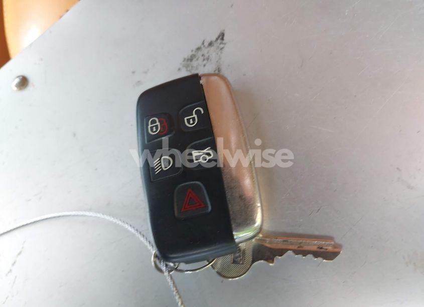 Photo 11 of 2013 Jaguar Xj (VIN SAJWJ1CD4D8V46305)