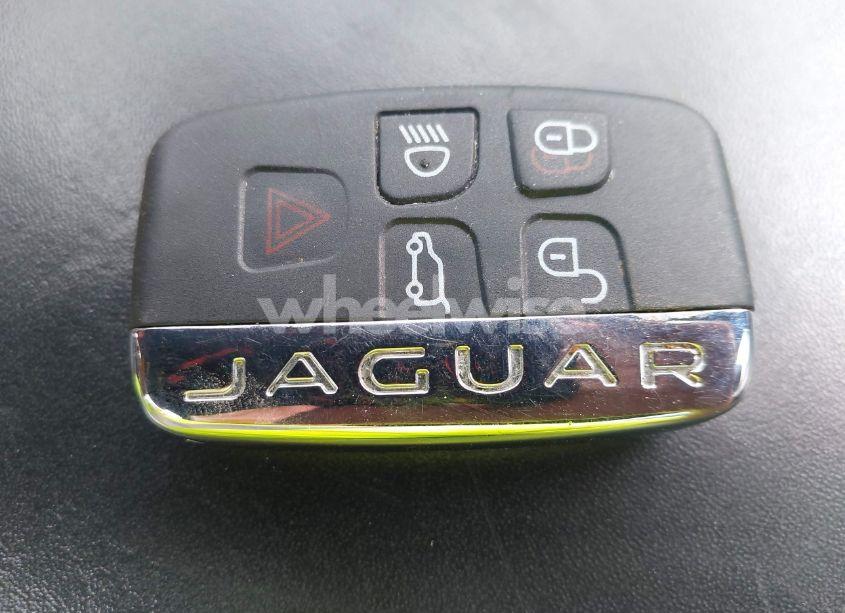 Photo 11 of 2015 Jaguar Xj (VIN SAJWJ1CD6F8V83990)