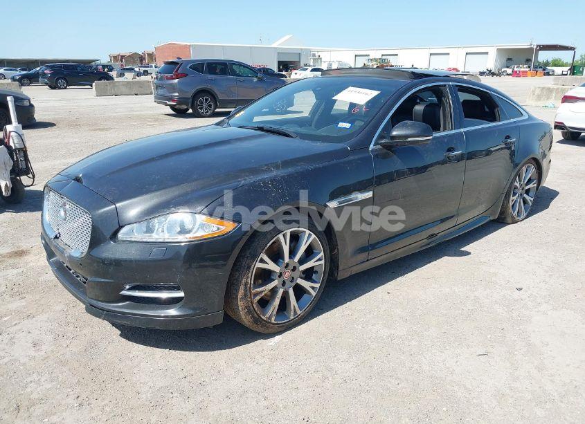 Photo 2 of 2015 Jaguar Xj (VIN SAJWJ1CD6F8V83990)