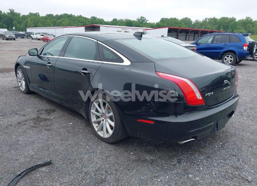 Photo 3 of 2016 Jaguar Xj XJL PORTFOLIO (VIN SAJWJ2GD0G8V97045)
