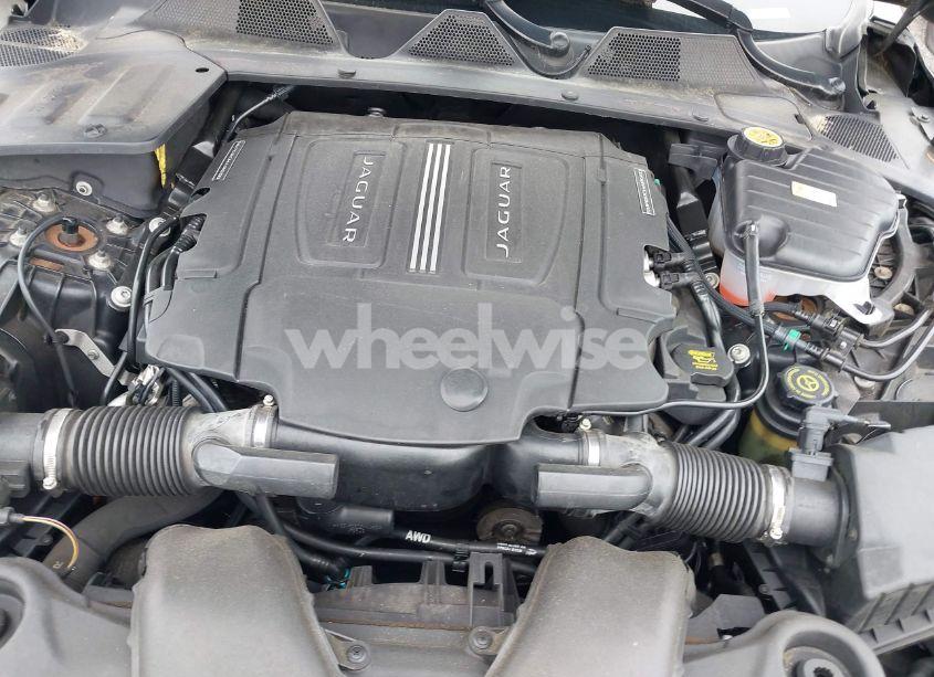 Photo 6 of 2016 Jaguar Xj XJL PORTFOLIO (VIN SAJWJ2GD0G8V97045)