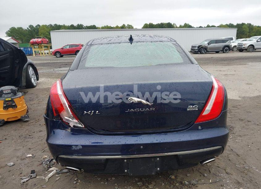 Photo 16 of 2017 Jaguar Xj (VIN SAJWJ2GD0H8W12466)